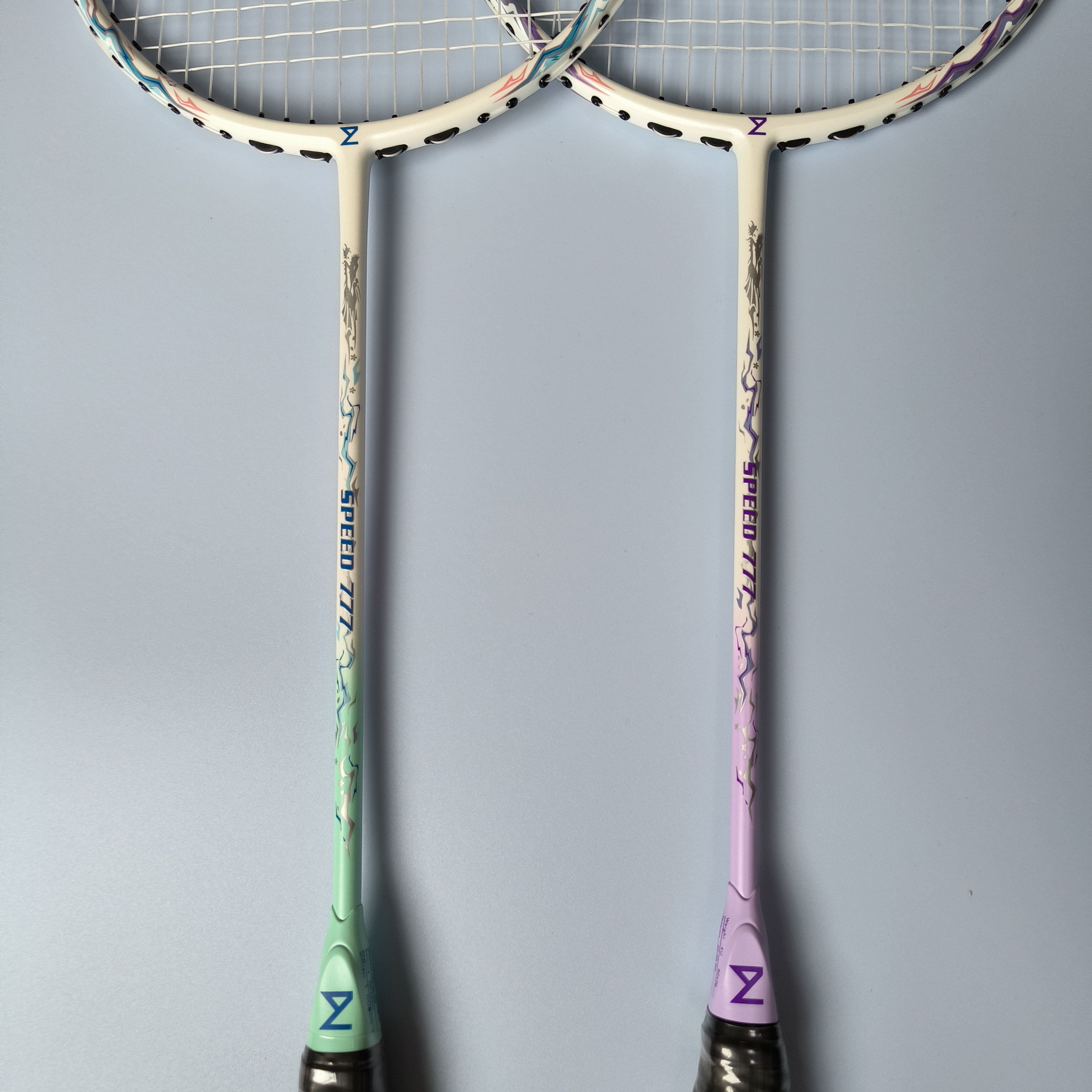 Hot sales for Carbon Badminton Racket SPEED 777 WITH STRING