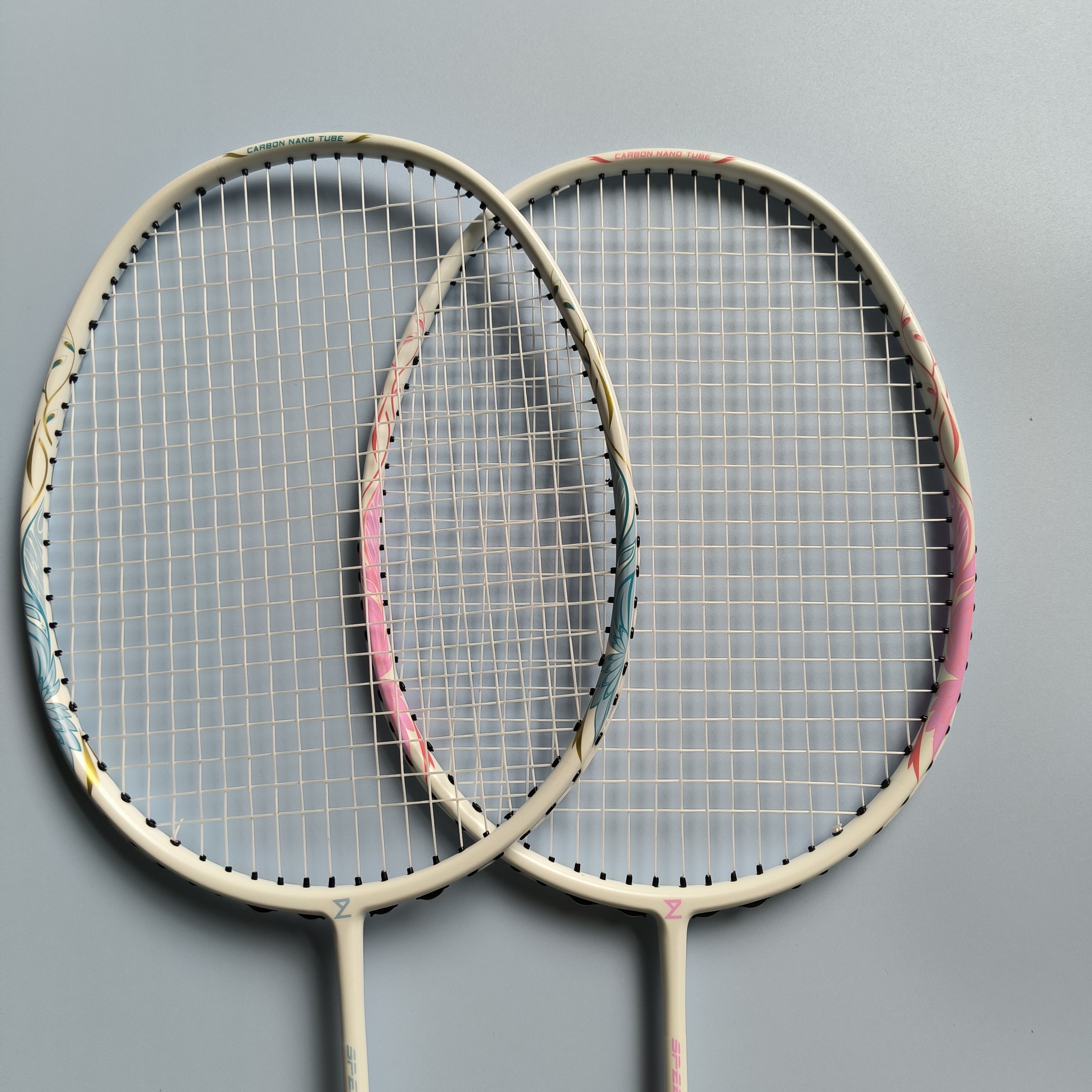 Hot sales for Carbon Badminton Racket SPEED 999 WITH STRING
