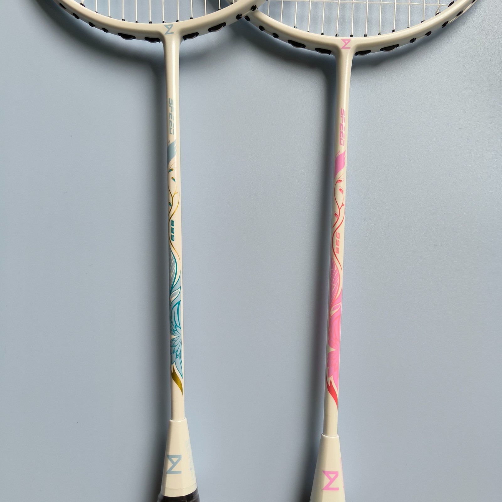 lowest weight badminton racket