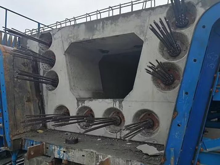 Prestressed Concrete Steel Strand / Pre-stressed steel strands