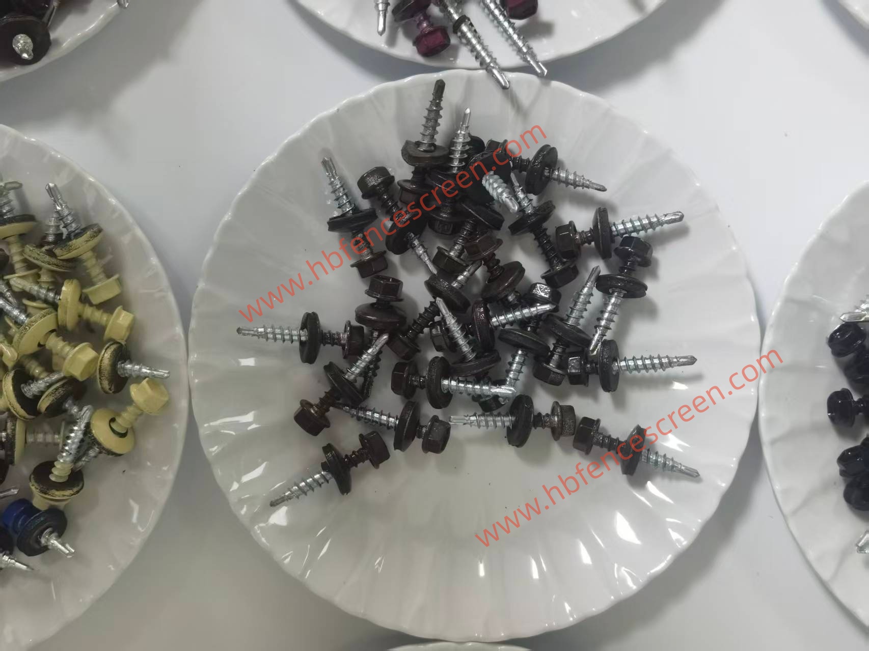 Great Quality Red Pained Hex Head Self-Drilling Screws Pantone Color
