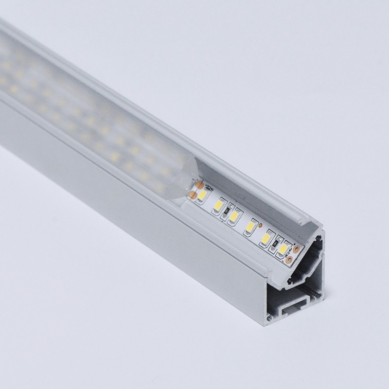 AT15-30 מתכוונן 25x29.7 מ