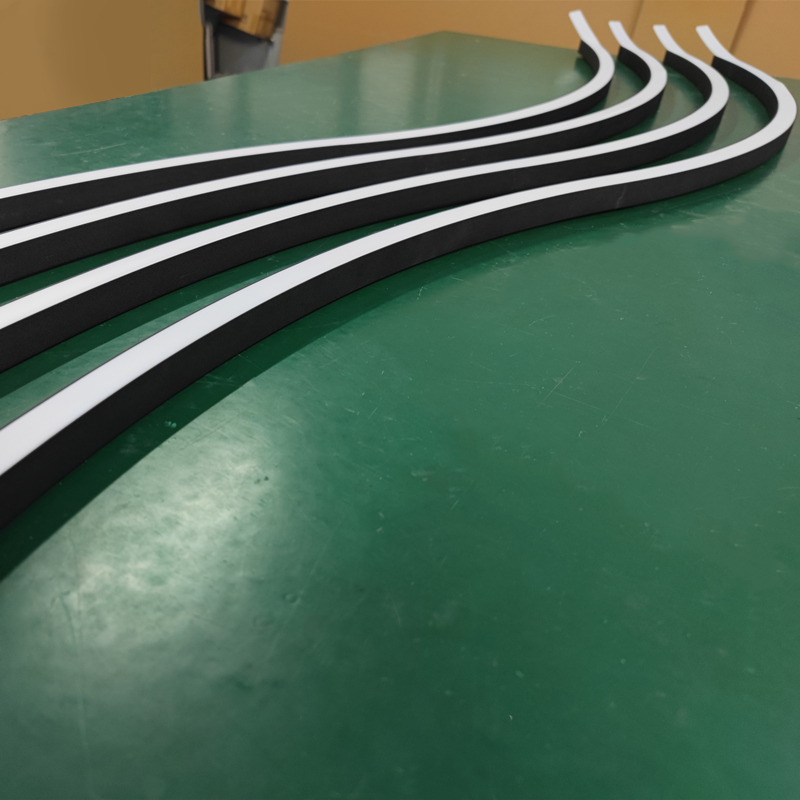 Curved aluminium profile