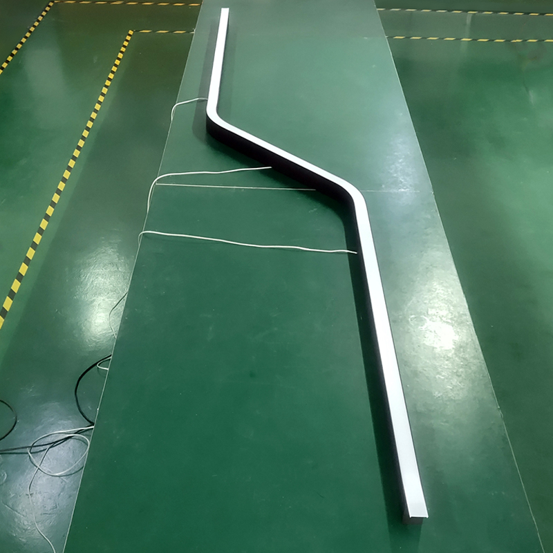 Encaixe de LED curvo linear C50N