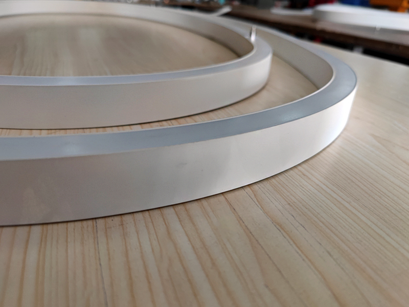 Curved aluminium profile