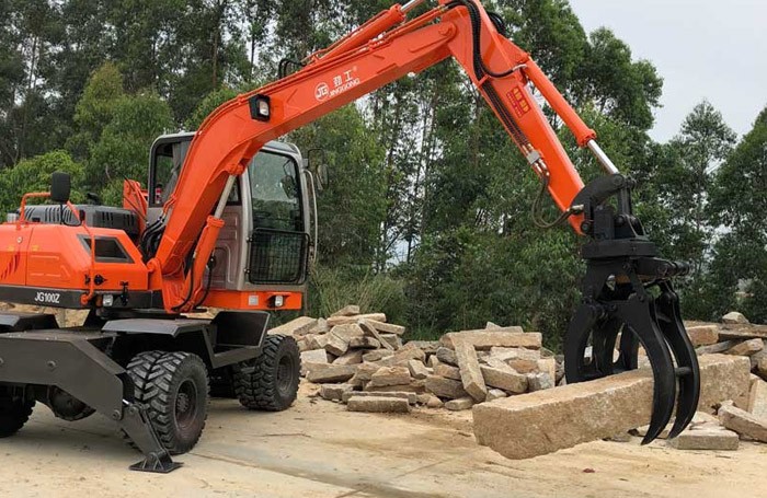 Mini Backhoe Small Excavator with Grapple for Sale