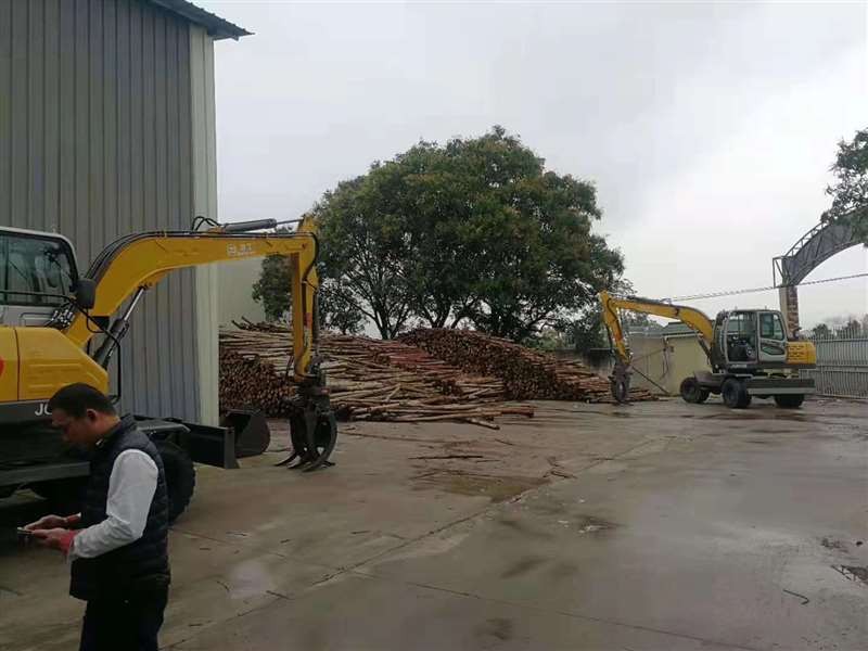 log grapple excavator manufacturer