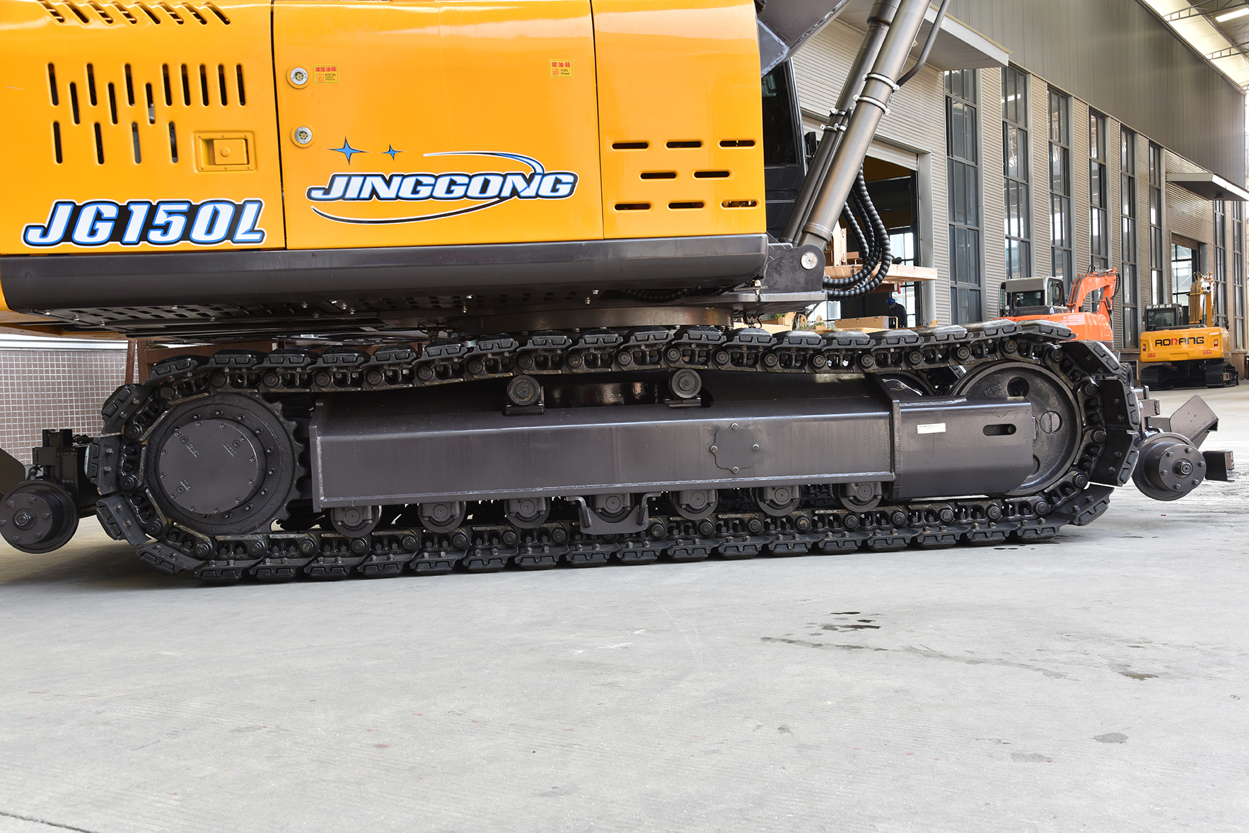 JG150L Hirail Excavator with Railway Sleeper changer