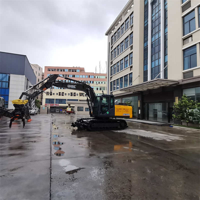 JingGong Machinery Railway Excavator Ballast Tamping Excavator Track Digger