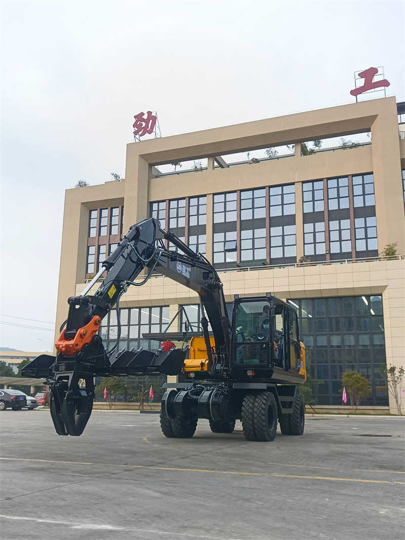 Remplacement de traverses à roues par excavatrice ferroviaire JINGGONG MACAHINE Renouvellement de la voie