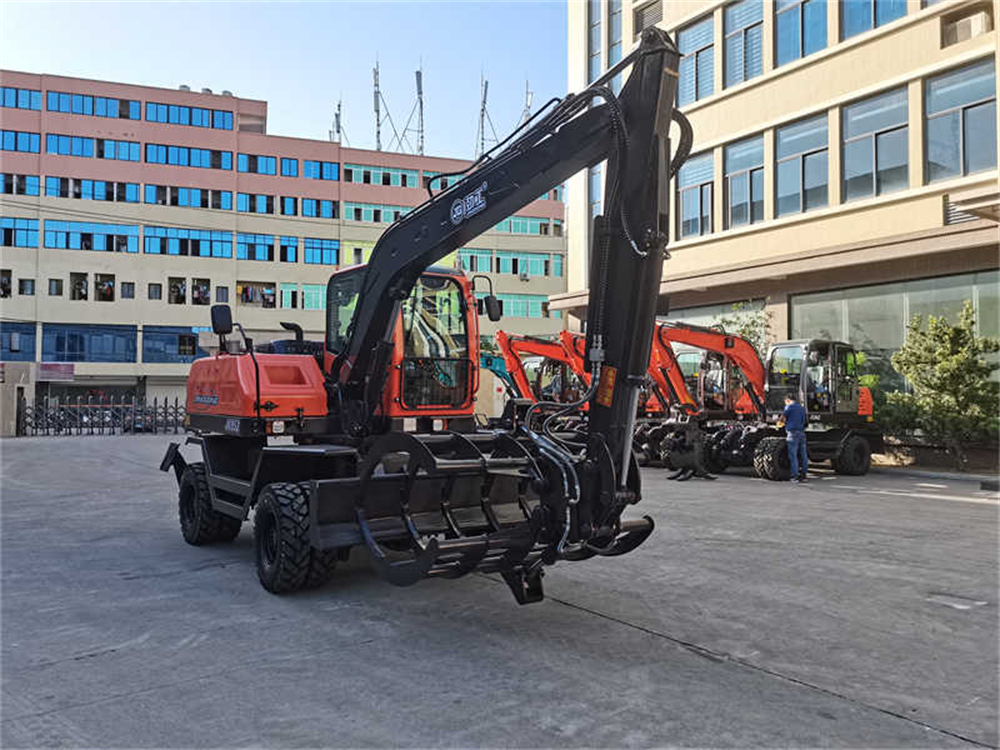 The hydraulic cotton bag grab loader is suitable for tractors and high-altitude operations.
