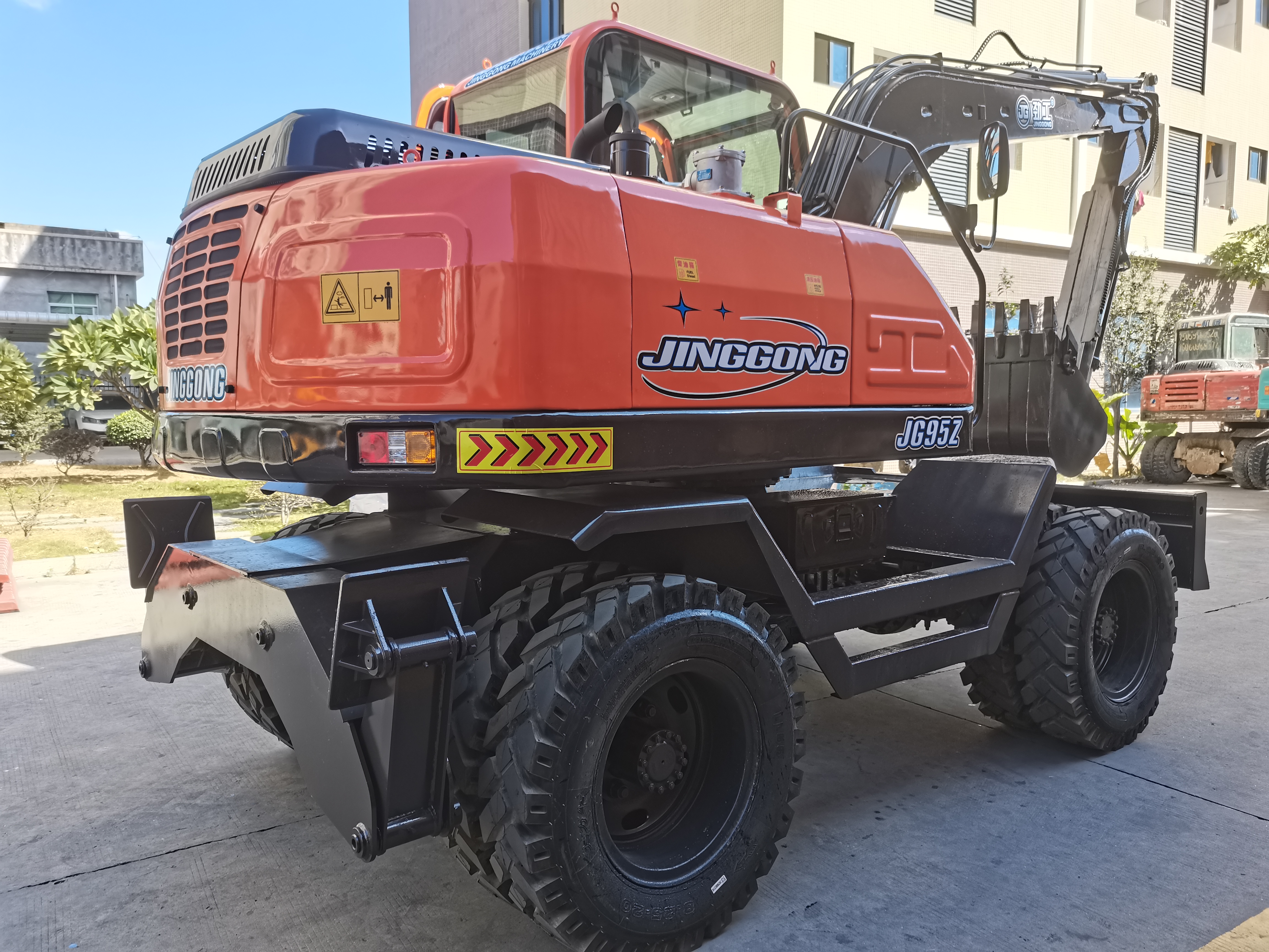 JG95Z Multi-functional Compact Excavator - Tools for Excavation, Loading and Landscape Design