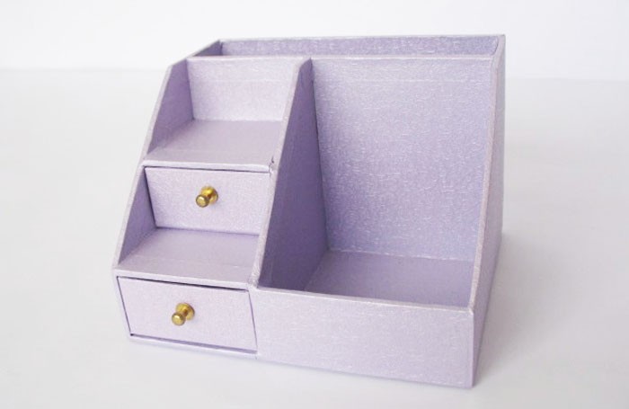 Jewelry organizer box