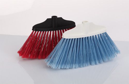 Light Sweeping Broom