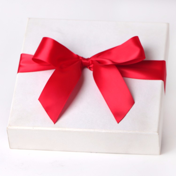 Китай Подарочная коробка, украшающая упругие упаковочные коробки лентой бантом, производитель