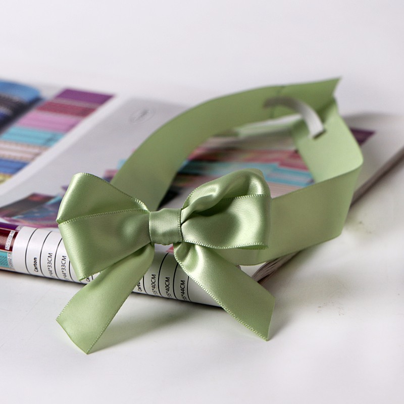 packaging ribbon bow