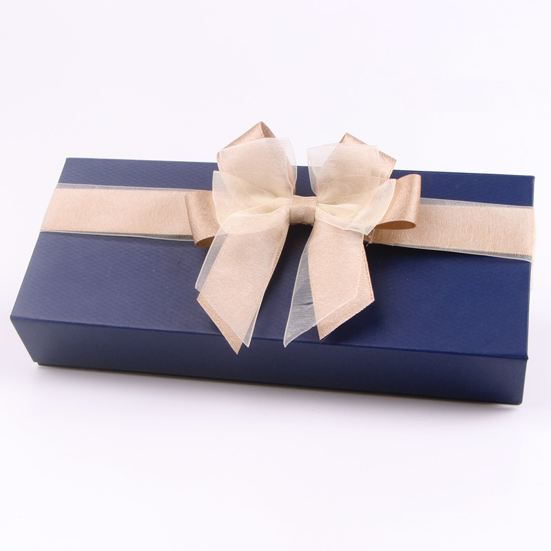 gift wrap bow