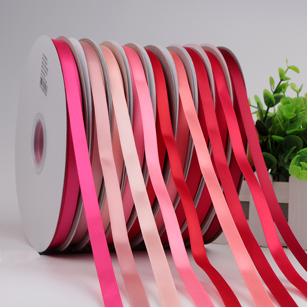 Double sided satin ribbon