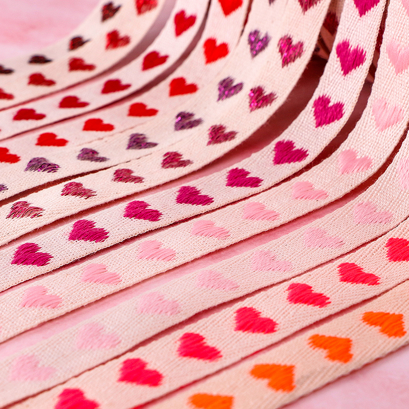 Ruban de coton imprimé coeur multicolore