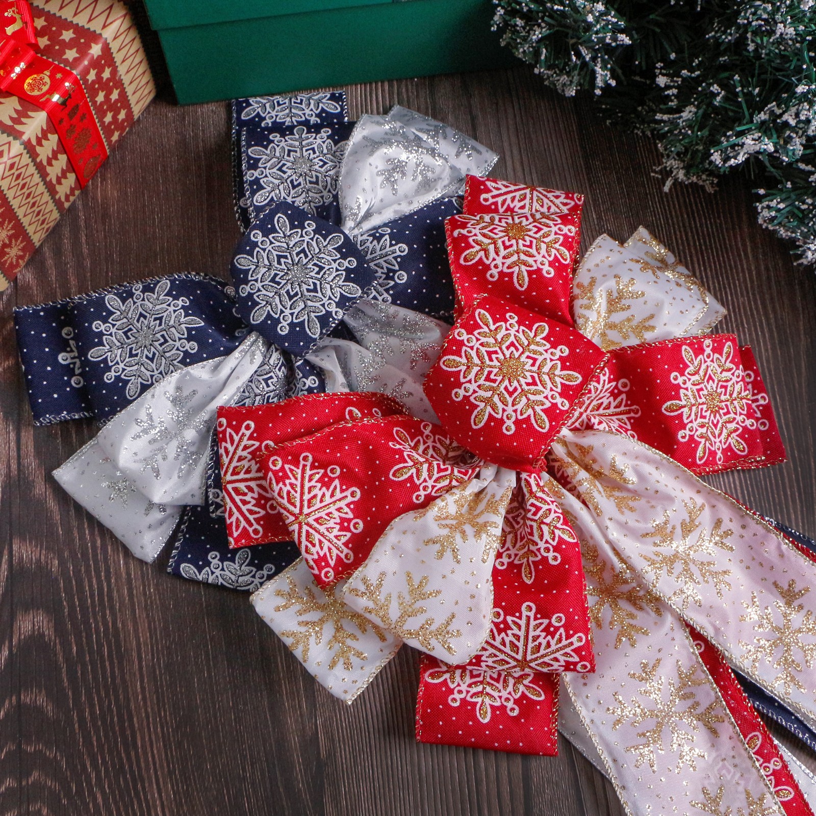  Christmas bow Ink with Glitter print Wired edge Jute bow