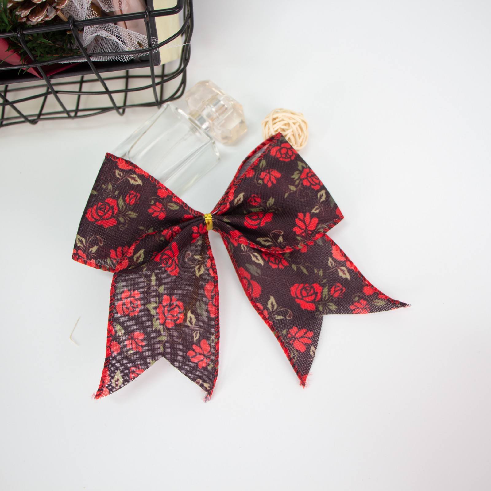 Valentines ribbn bow Wired edge bow