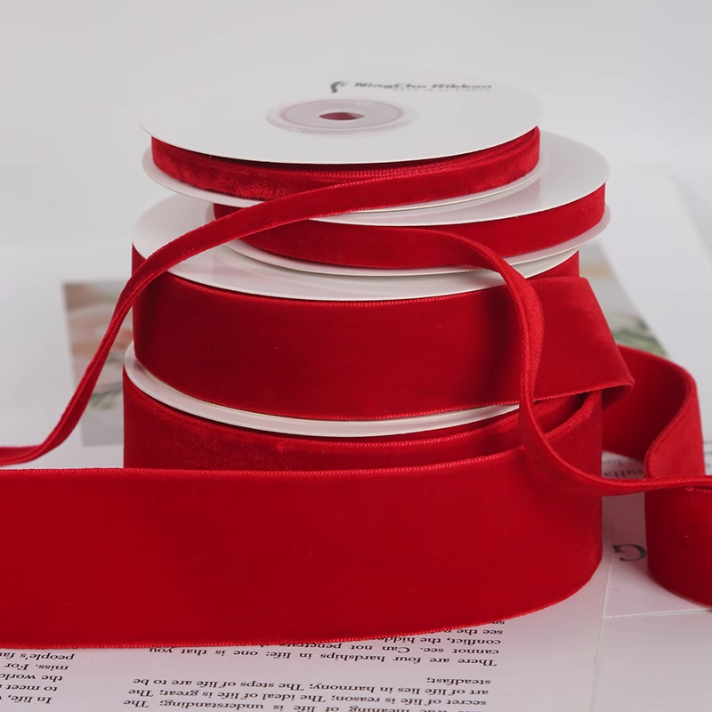 1 Inch Red Velvet Gift Ribbon - DIY Christmas Crafts