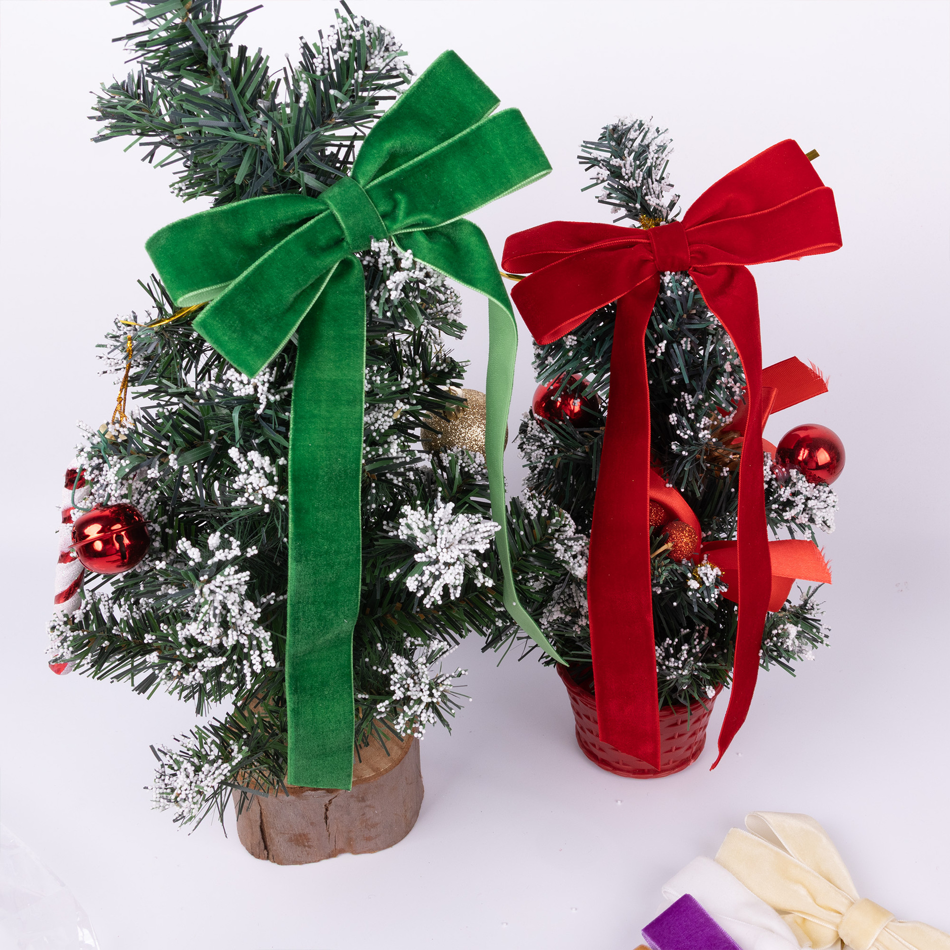 Wholesale Ribbon Bows for Christmas Tree Velvet Decorations