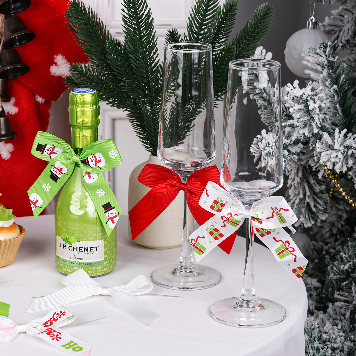 Twist Tie Bow for Secure Elegant Gift Packaging