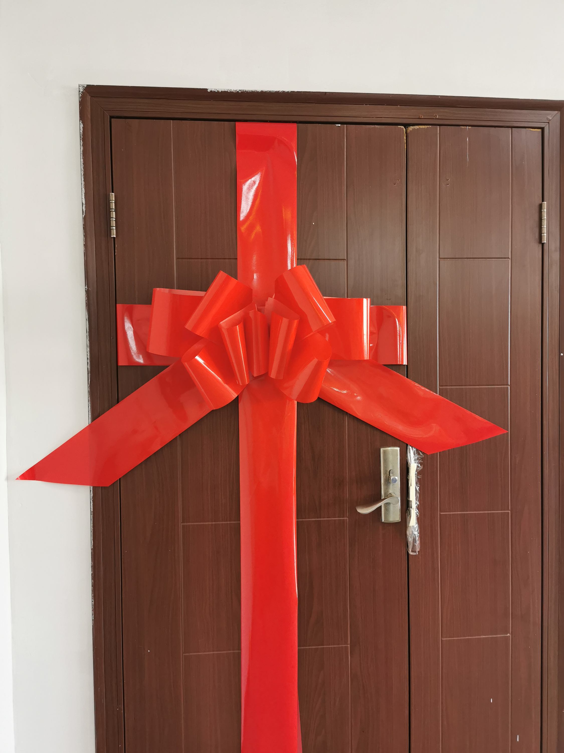 Best-Selling Large Red Plastic Pull Bow for Door Car Decor