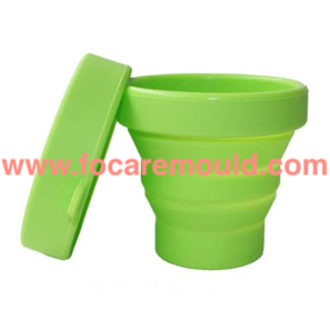 Two-color collapsible water cup plastic injection mold