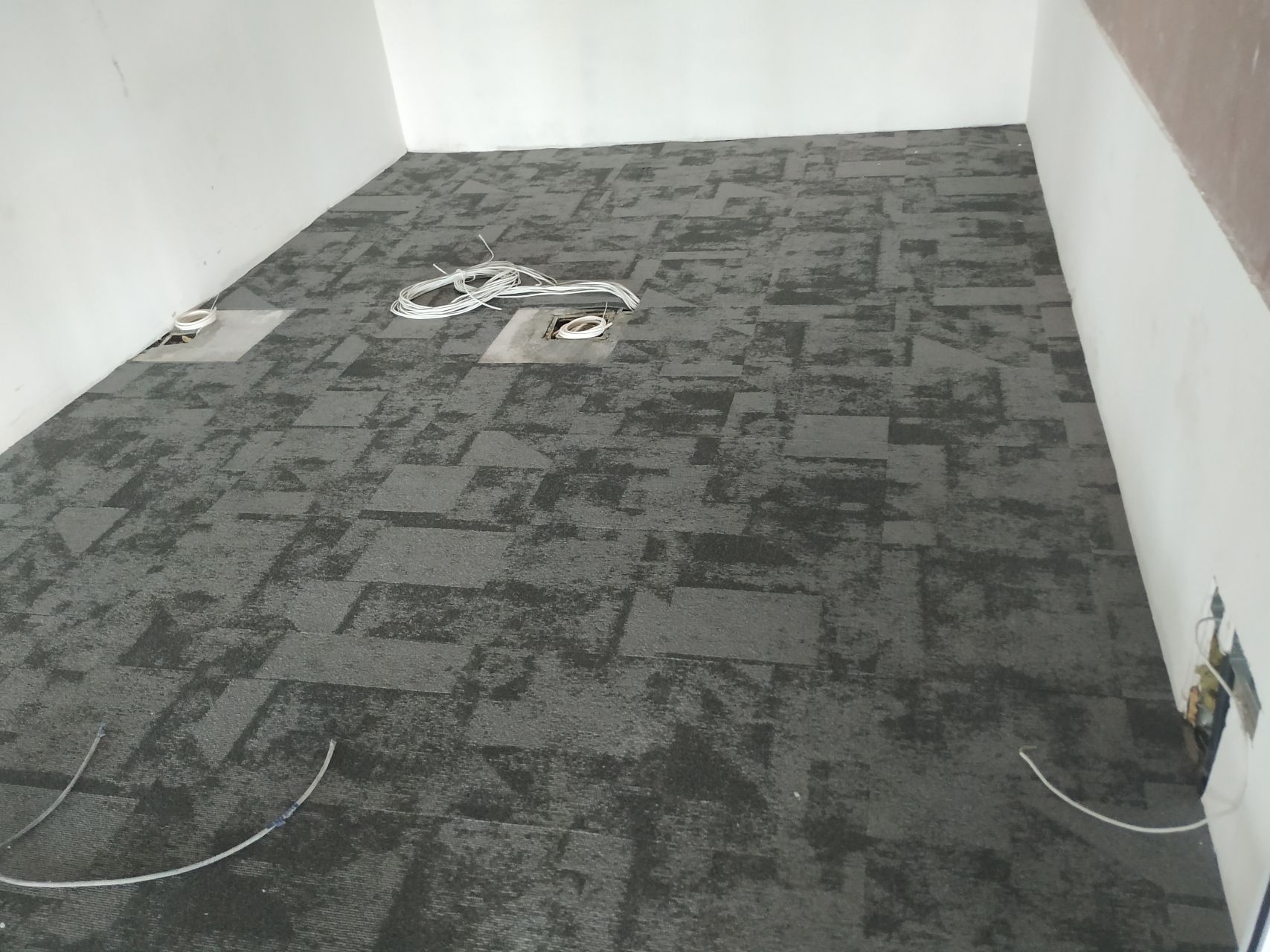 Square Carpet Tiles