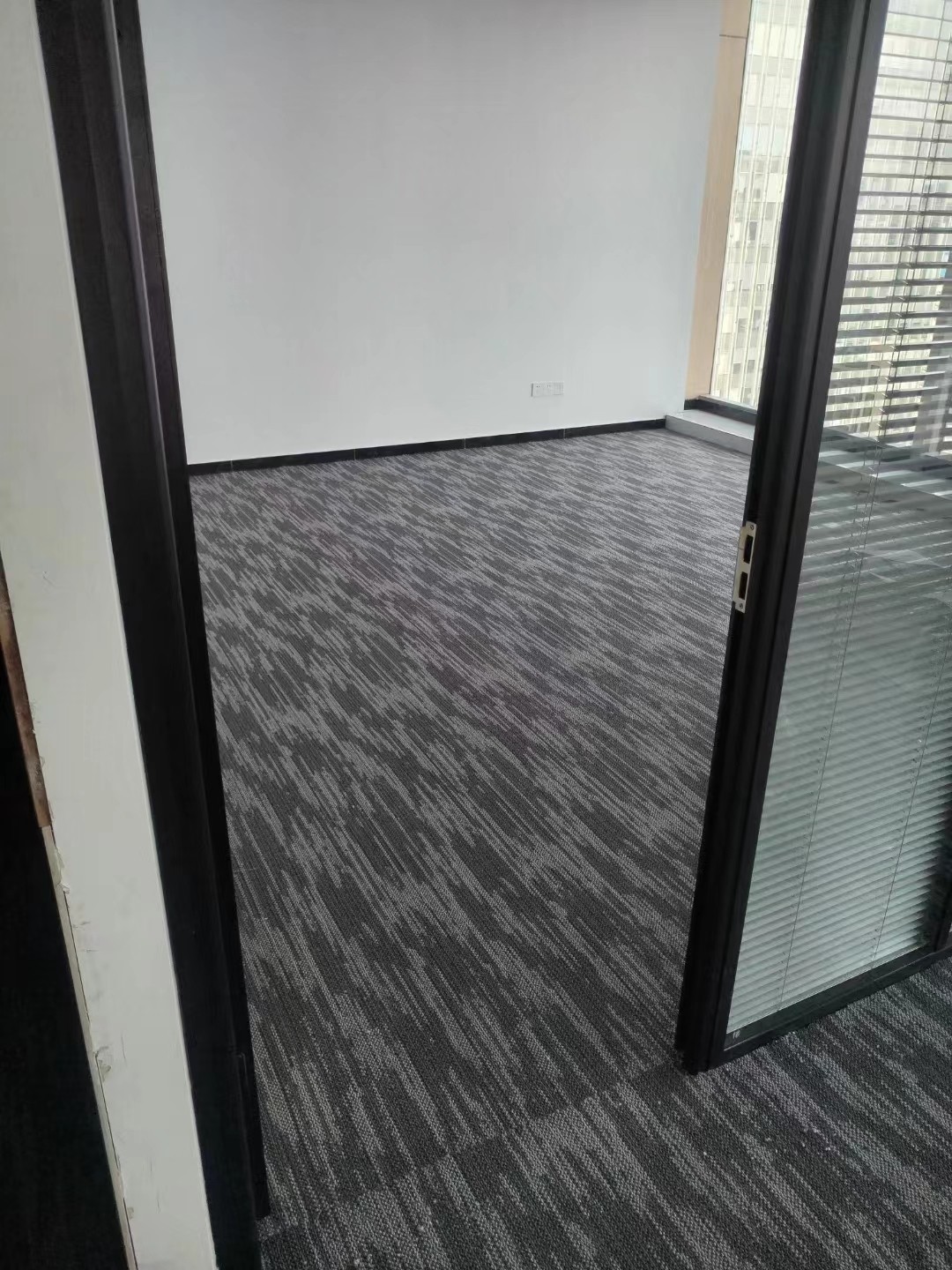 Square Carpet Tile