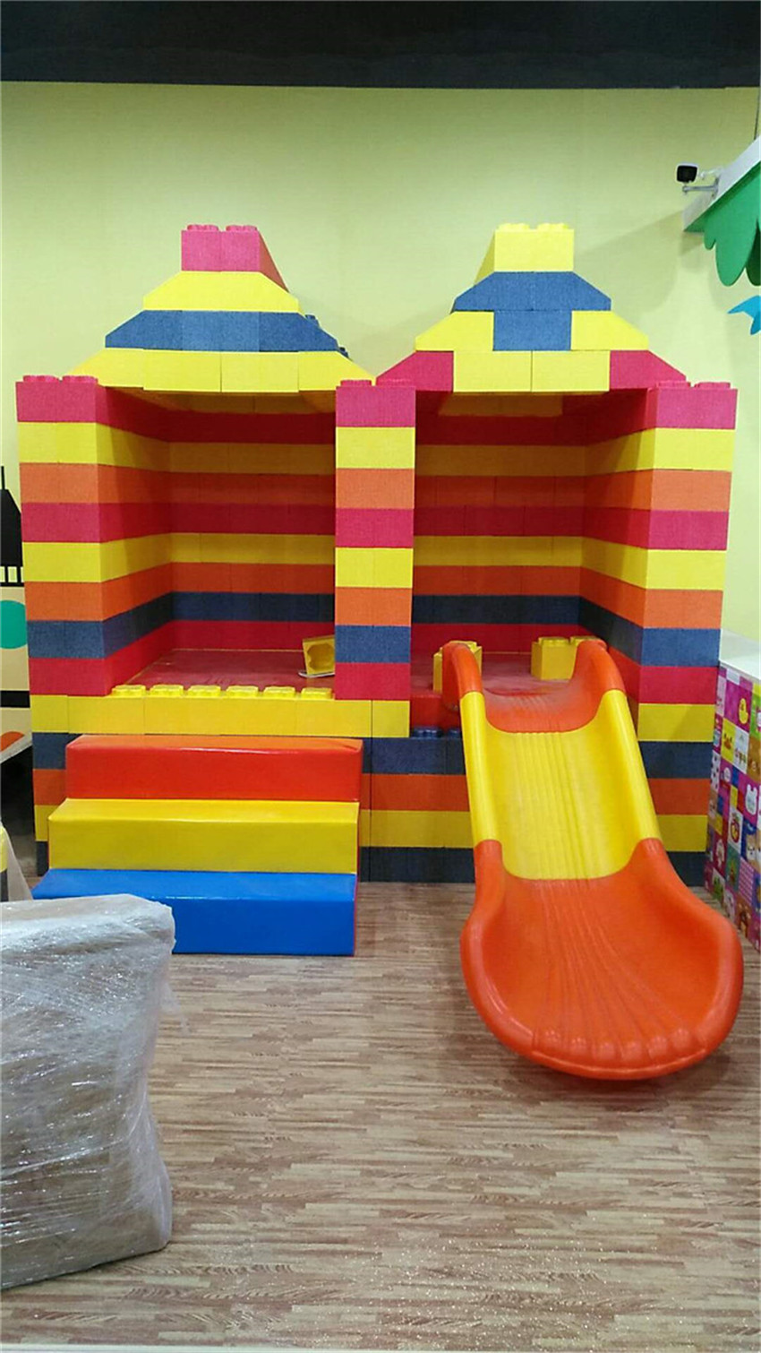 indoor playground (2).jpg