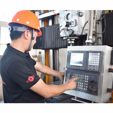 Китай Термопластавтомат для литья под давлением SHE728V, производитель