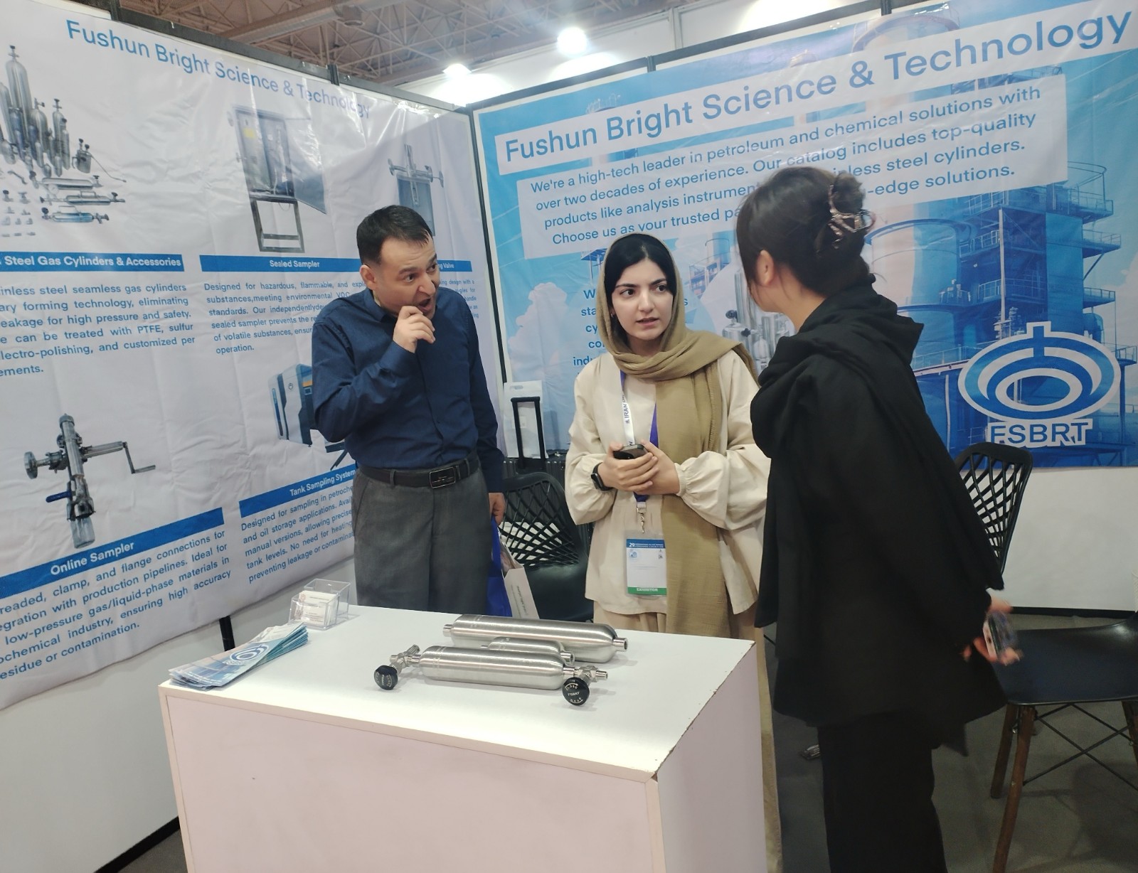 Stainless steel sampling cylinder