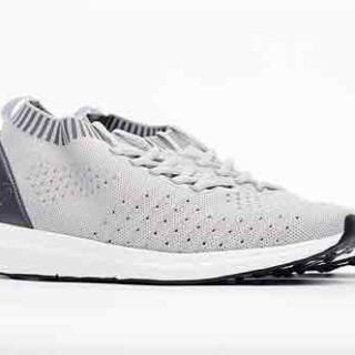 Chaussures de course légères