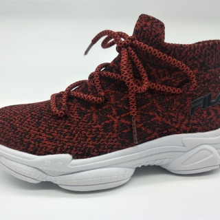 Chaussettes de sport à la mode avec chaussures de sport flyknit pour enfants