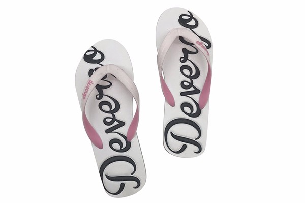 New fashion flip-flops beach slipper