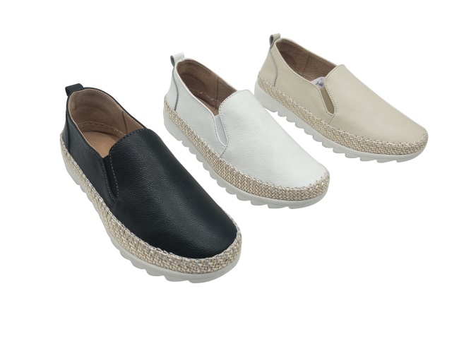 women flat leather shoes