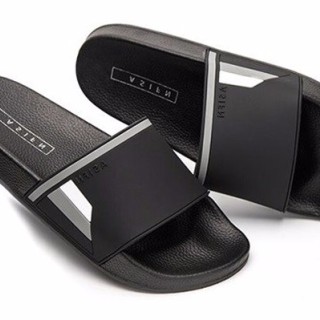 Slipper mâle en PVC