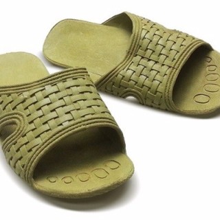 Pantoufle d'injection de PVC