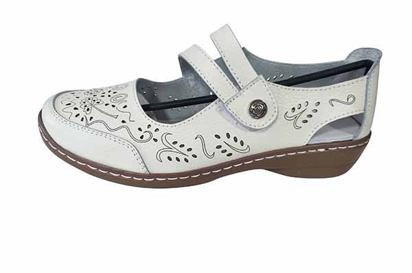 Femme creux chaussures d'été en cuir baotou confortable sandale souple