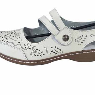 Female hollow out baotou summer leather shoes comfortable soft sandal