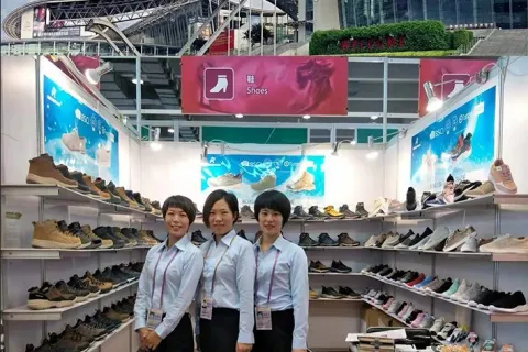 Congratulazioni per la partecipazione Boxu Shoes Company nel Canton fiera 126 hanno una buona successed