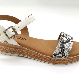 Sandalo primaverile da donna con tomaia sintetica e suola in PVC