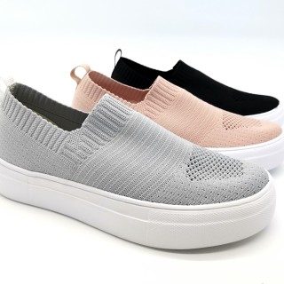 Latest Fly Knit Sneaker, extremly light and breathable