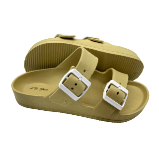 Les tailles EVA Crocs, hommes, femmes et enfants sont toutes disponibles