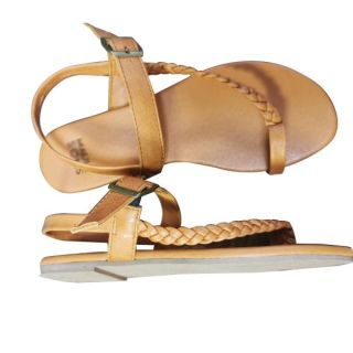 Modische Flachfeder-Sandale für Damen mit Synthetik-Obermaterial und TPR-Laufsohle