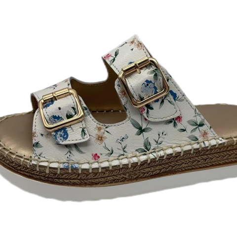 women Beach Designer Sandals Slippers Summer Leather Flat Sandals non-slip soft Slippers for women and ladies