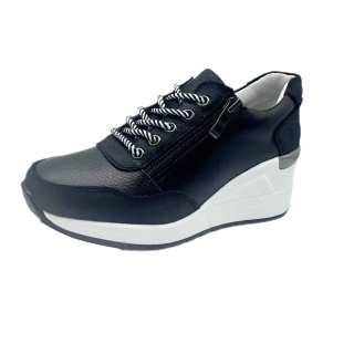 Women's Action Leather Tennis Shoes Low Top lace up Casual Shoes Comfortable lady girl's white flat shoes sneakers for women